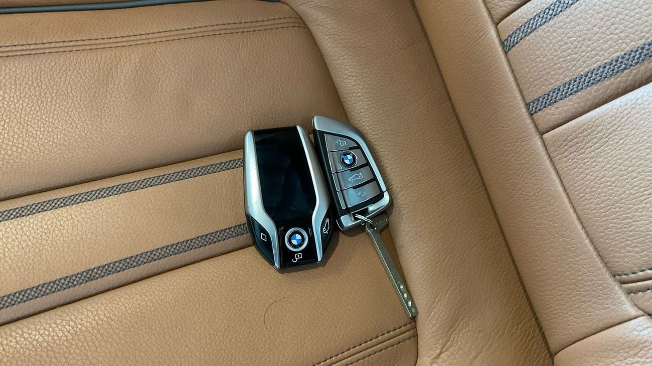 بي أم دبليو 530i LUXURY | شامل الضمان | 0 ﺪﻔﻋﺓ ﺃﻮﻟﻯ