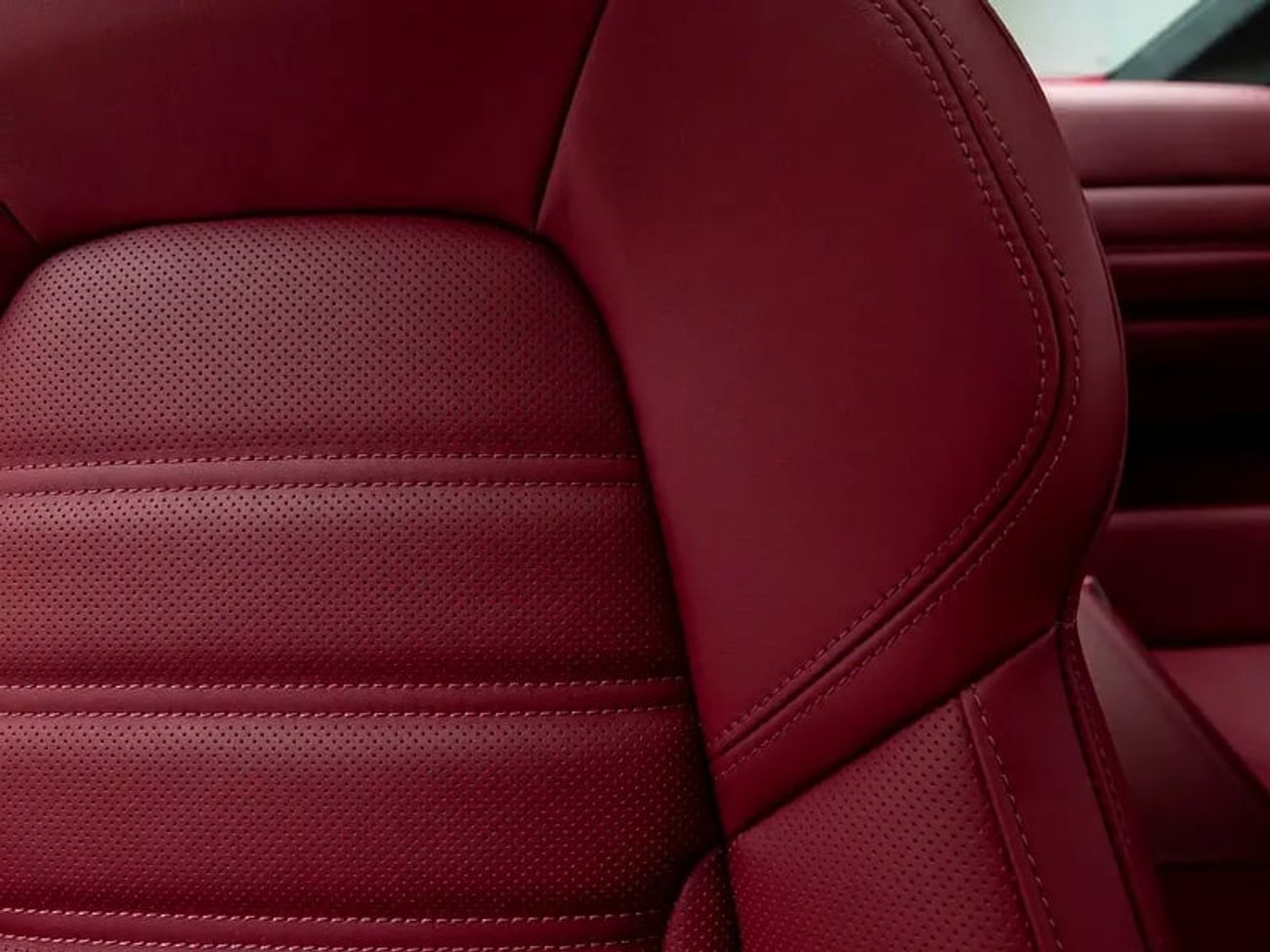 بورش 911 Carrera GTS 3.0L (450 HP) Coupe