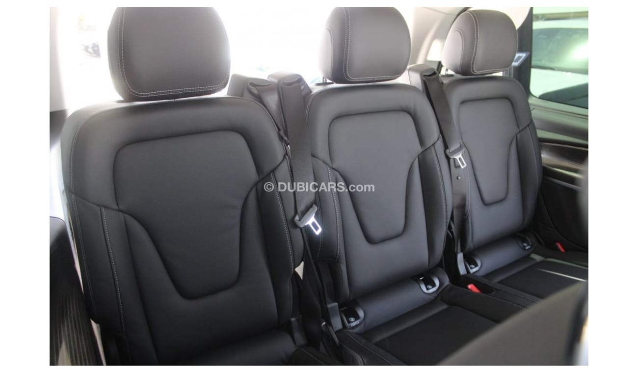 Mercedes-Benz Viano MERCEDES V300 DIESEL 2.0L TURBO 4 MATIC  2023 MODEL