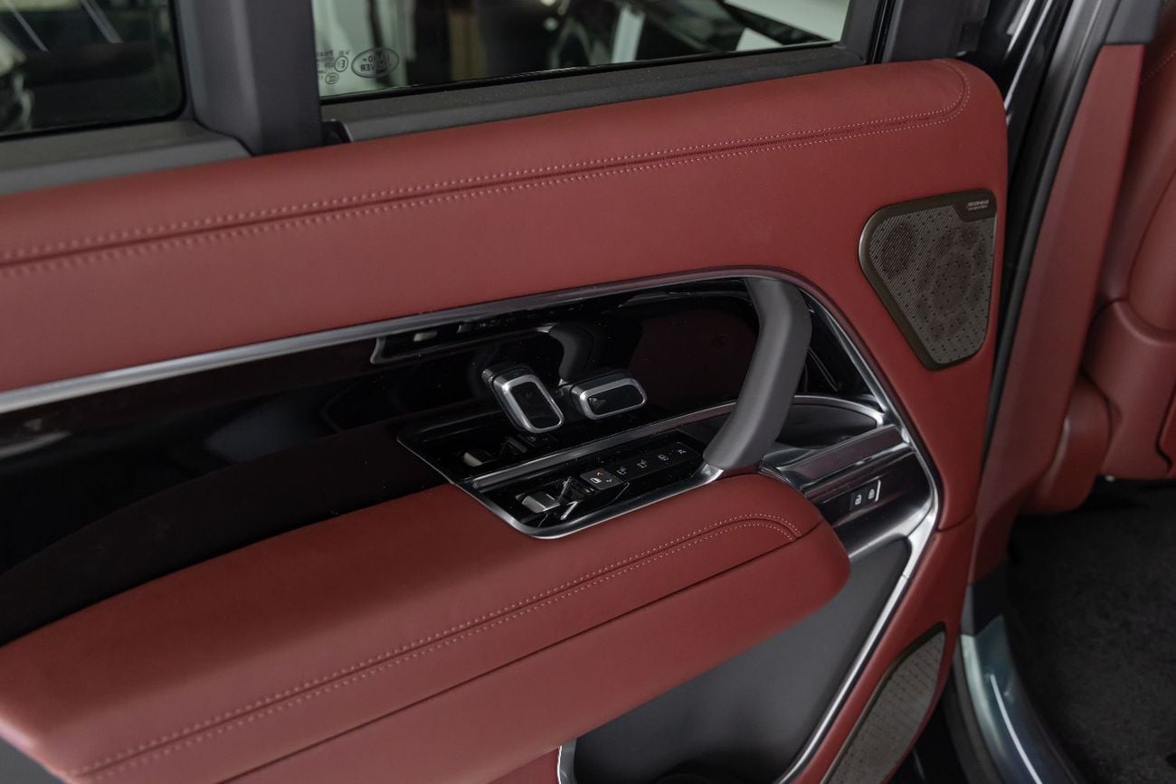 Land Rover Range Rover Land Rover | Range Rover | Autobiography P530 | GCC | VIPSeat | Automatic side steps | 2026 (EXPORT)