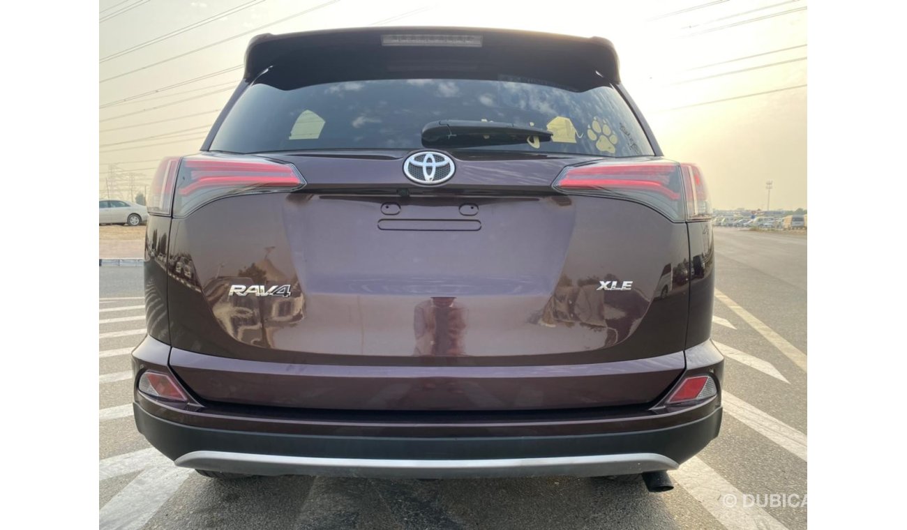 Toyota RAV4 2018 TOYOTA RAV4 XLE / FULL OPTION