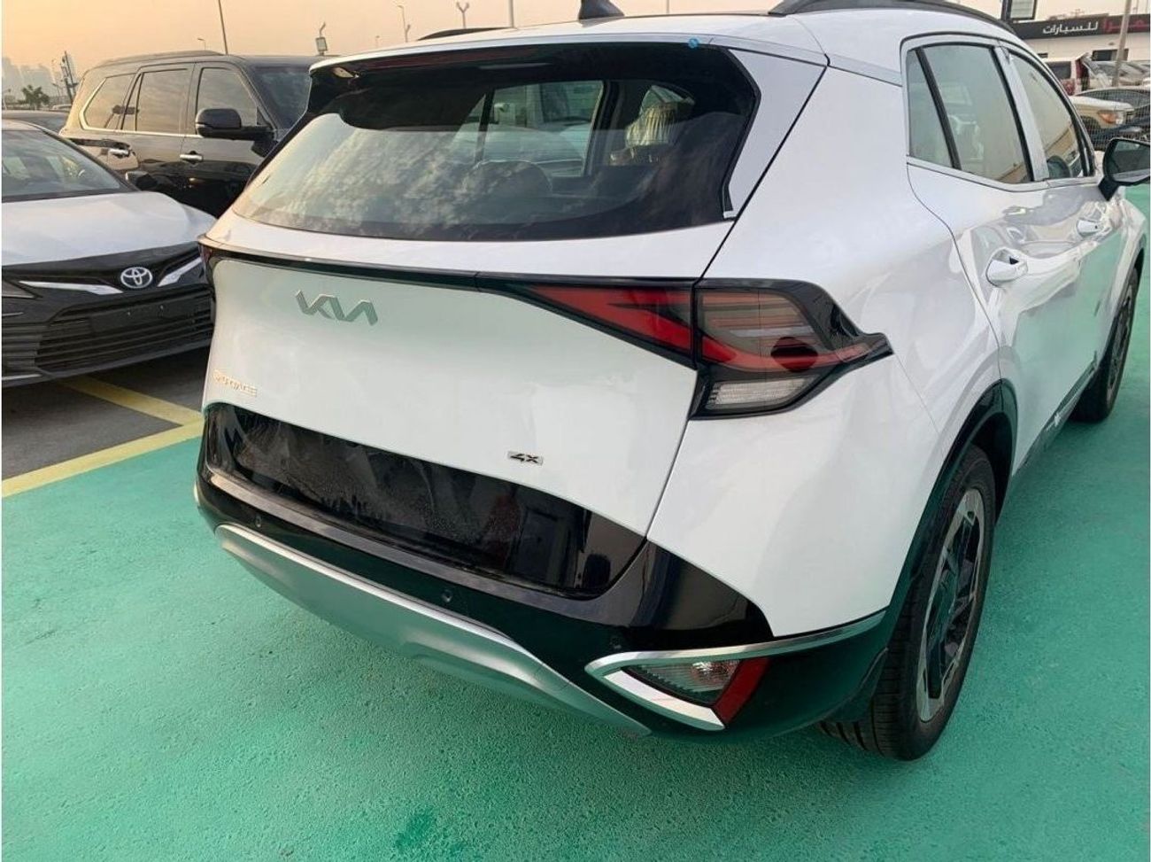 كيا سبورتيج 1.6L TURBO, SUV, 4X4, PETROL, PANORAMIC, GCC, 19' ALLOY WHEELS