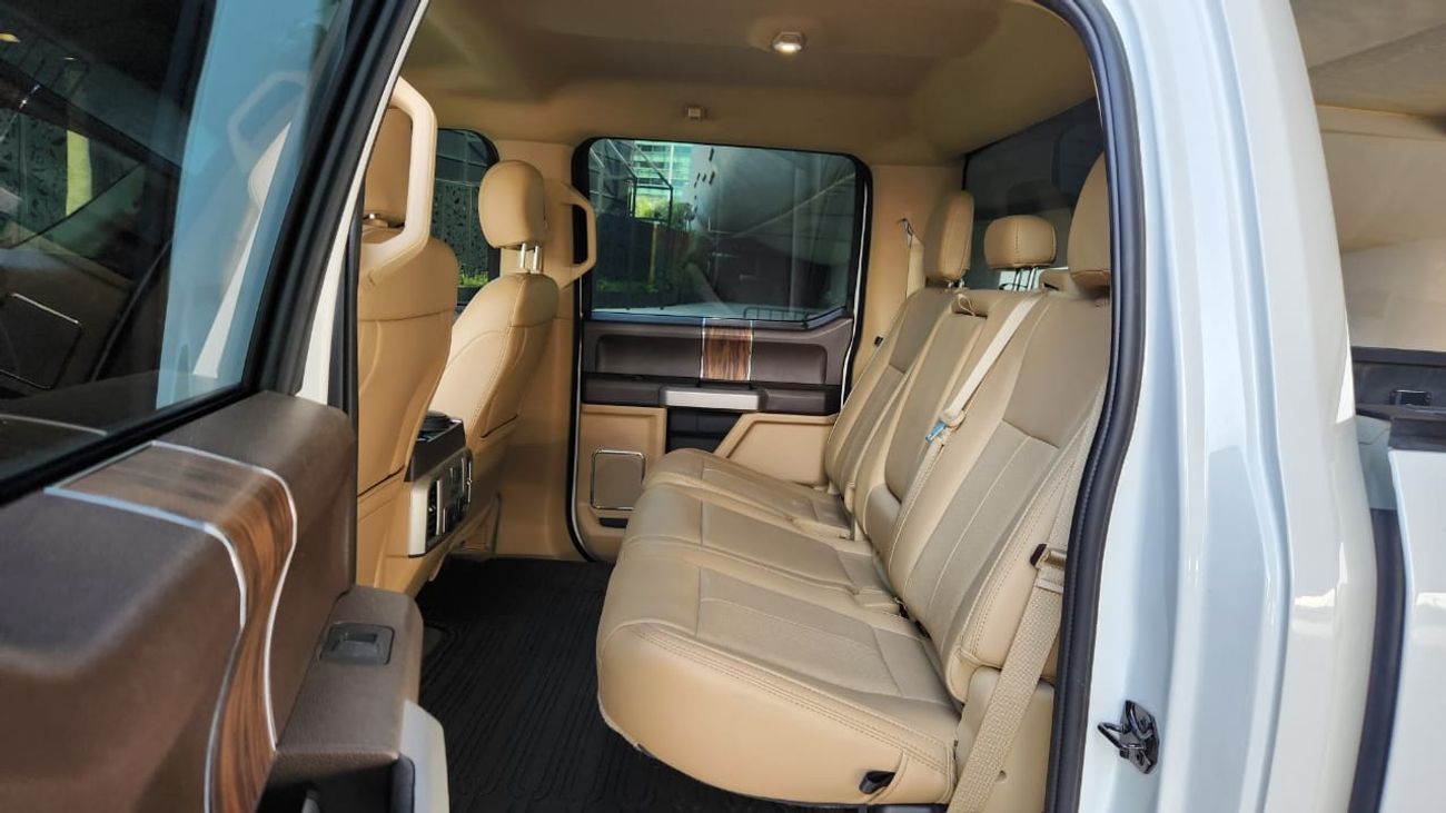 Ford F-150 Lariat