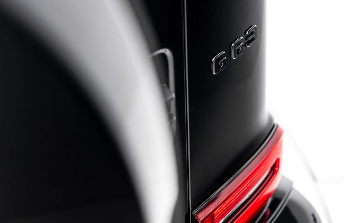 Mercedes-Benz G 63 AMG 4.0L V8 Twin-Turbocharged Engine + eMotor