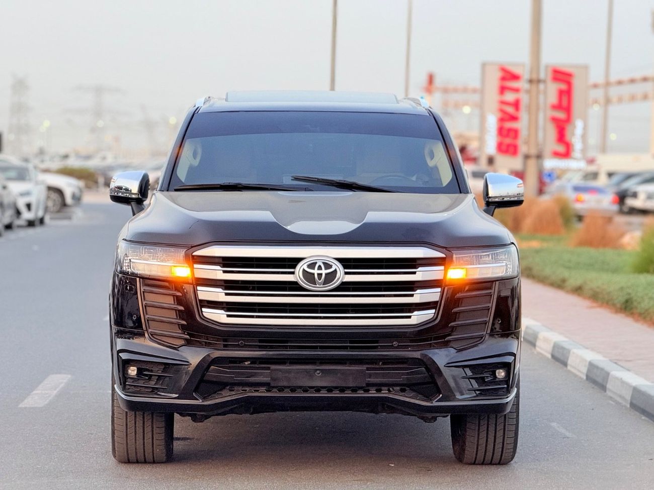 Toyota Land Cruiser Toyota landcuriser 2022 Years TwinTurbo GXR 3.5L petrol left hand drive black color