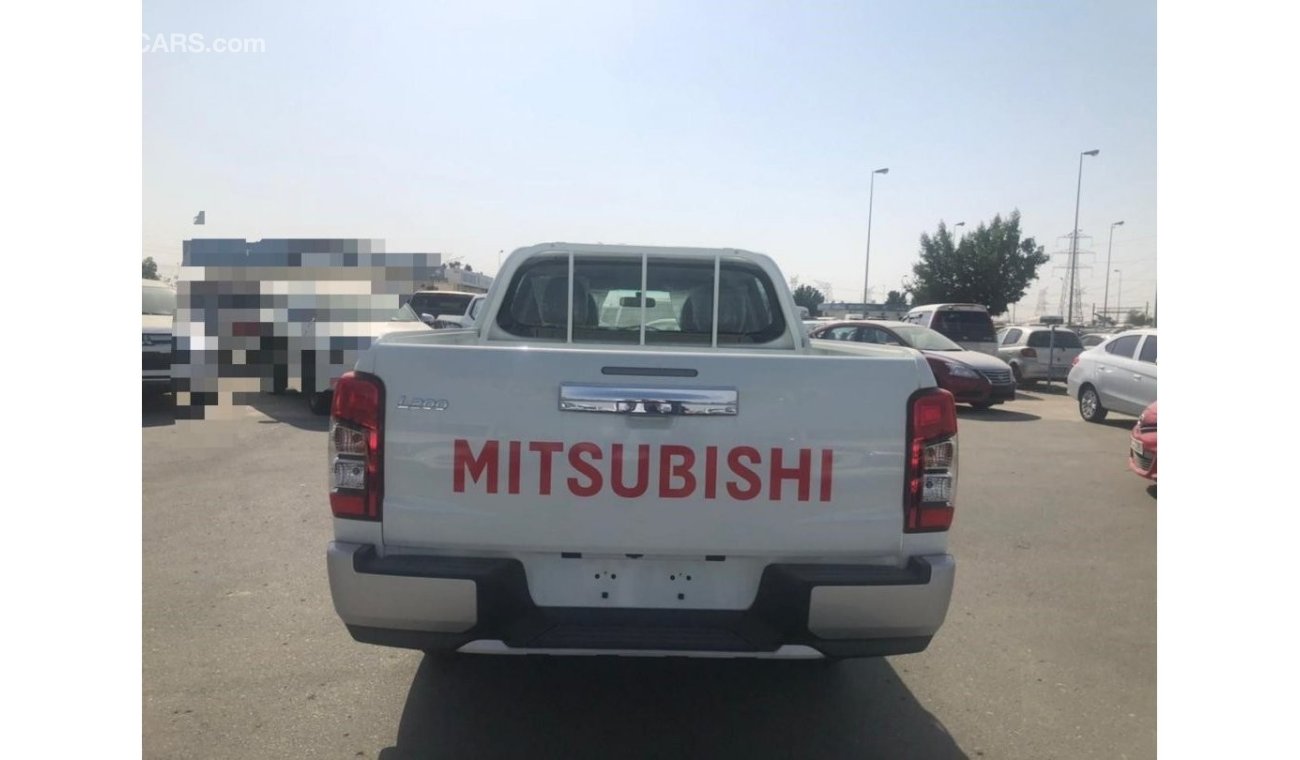 Mitsubishi L200 MITSUBISHI L200 2.4L PETROL 2022 GLX 4X4 D/C M/T (EUROPE CAR)
