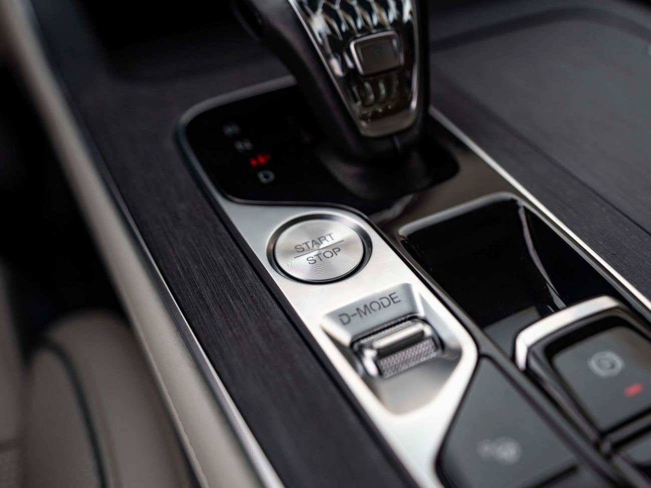 GAC GS8 2.0T GL (4WD)