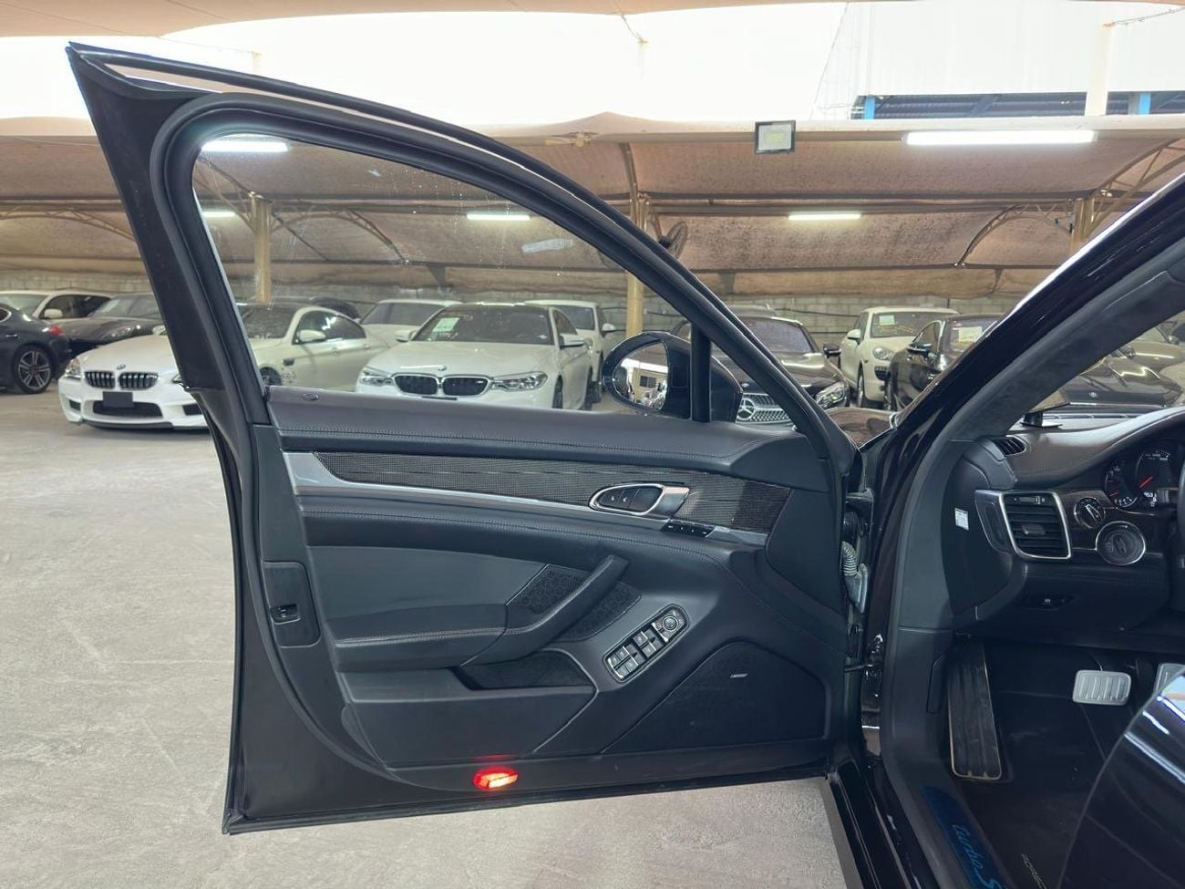 Porsche Panamera Turbo S Executive 4.8L 2014 4.8L | FULL SERVICE HISTORY | ONE OWNER | LONG WHEEL BASE