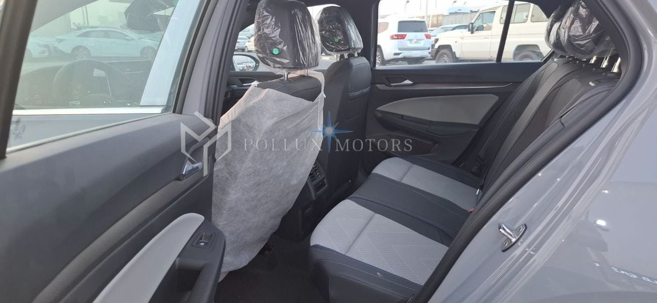فولكس واجن جولف GOLF 8 R-LINE 1.5 TURBO 160 HP 2025