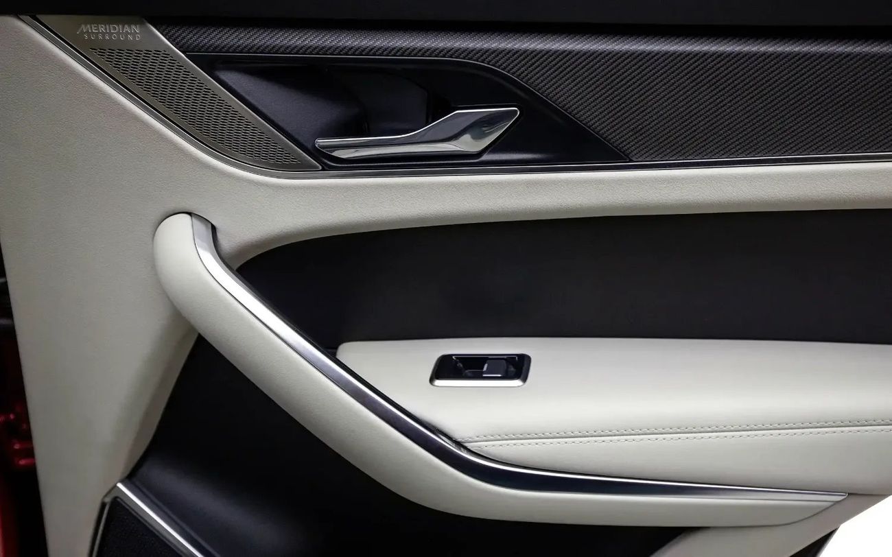 Jaguar F Pace - Euro Spec