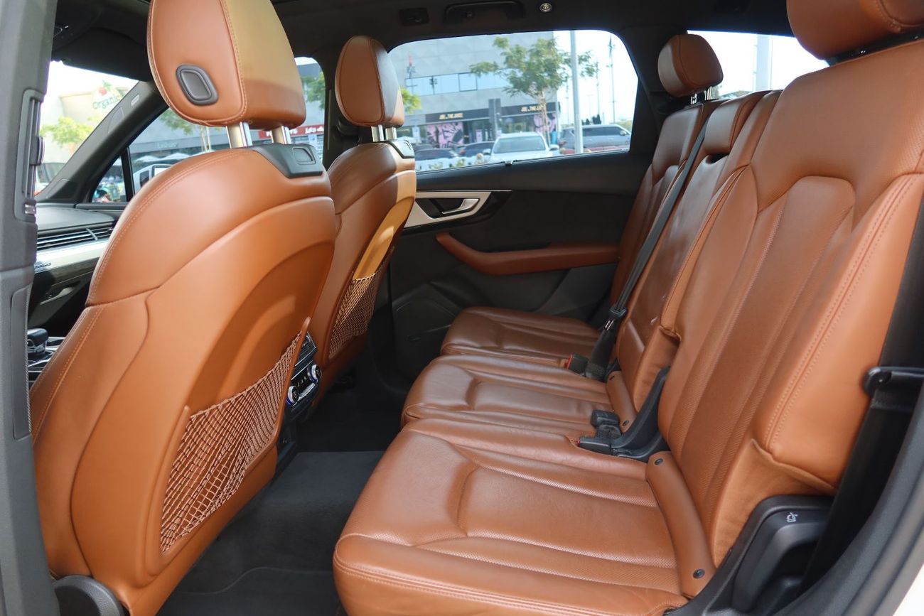 Audi Q7 45 TFSI quattro Luxury 3.0L