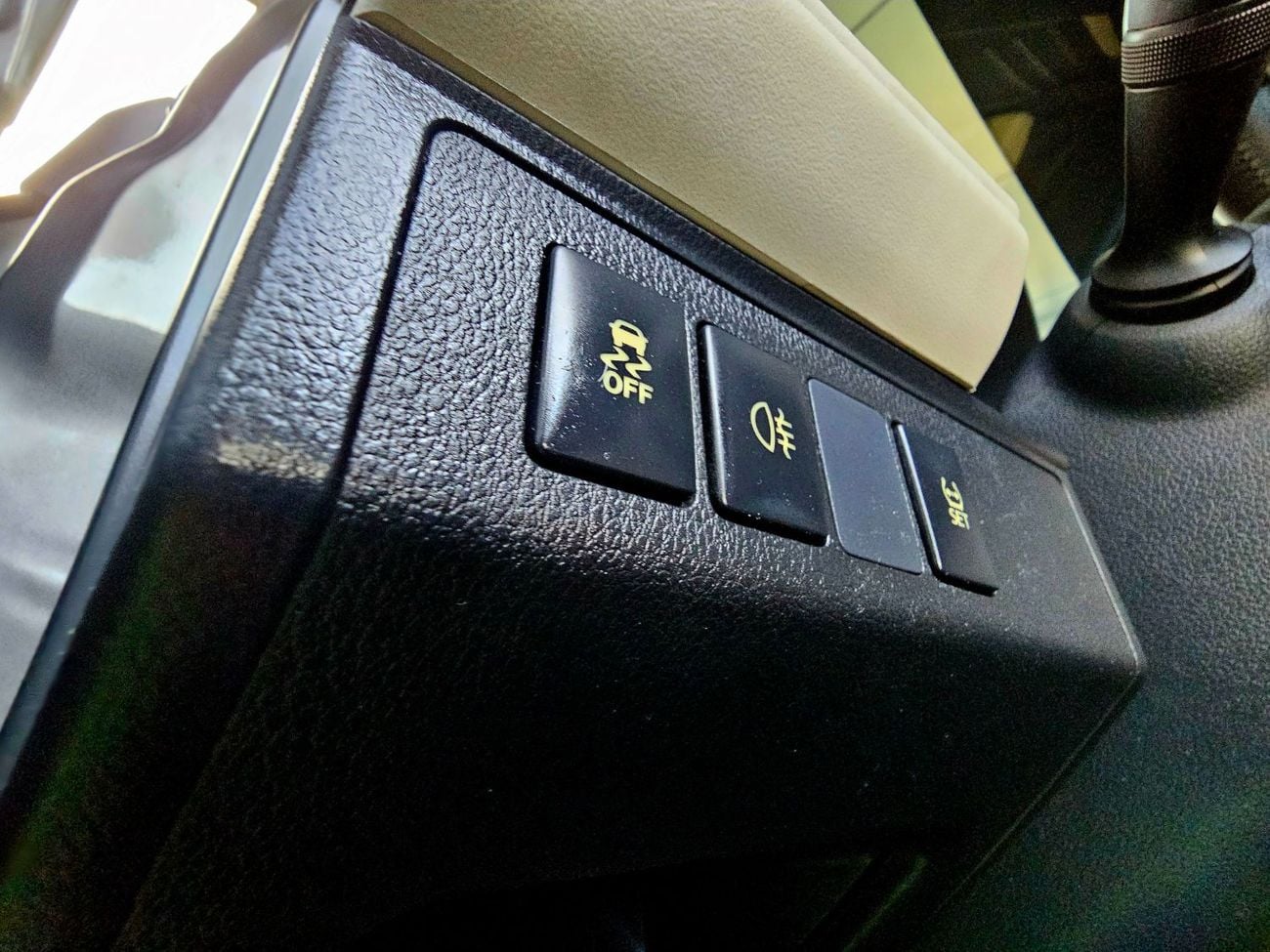 تويوتا راش EX/ PASSENGER 7 SEATS/ LOW MILEAGE