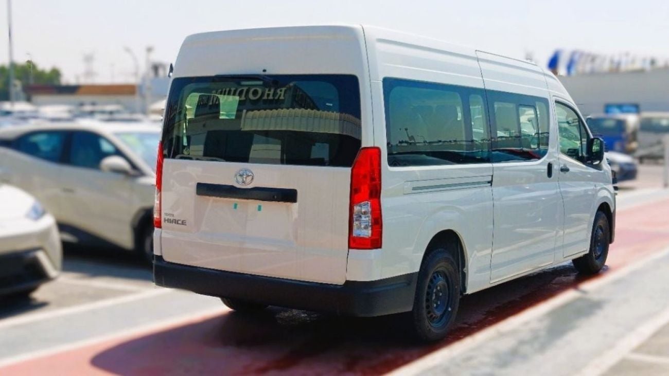 Toyota Hiace DLS - STD ROOF Toyota HiAce 2.8L Diesel Manual 13-seater  2025YM