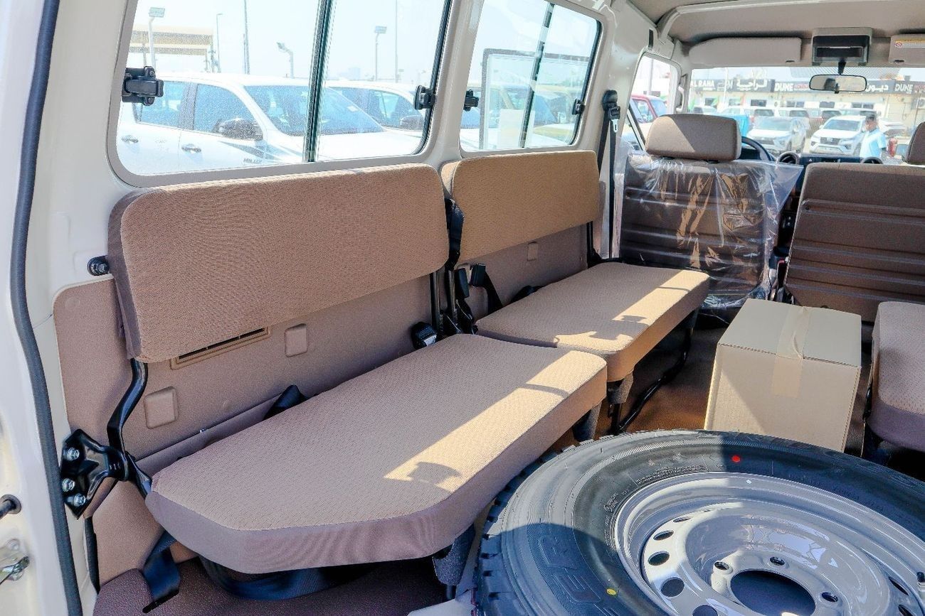 تويوتا لاند كروزر 70 Toyota Land Cruiser Hardtop 3-Door LC78 2.8L Diesel (2025 Model -