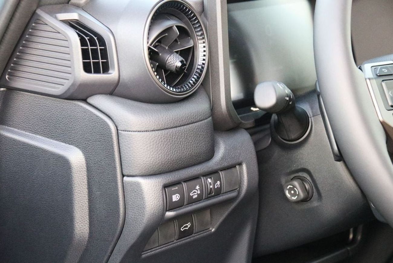 تويوتا برادو Adventure Dual Tone 2.4T TOYOTA LAND CRUISER PRADO 2024 2.4L TURBO ADVENTURE