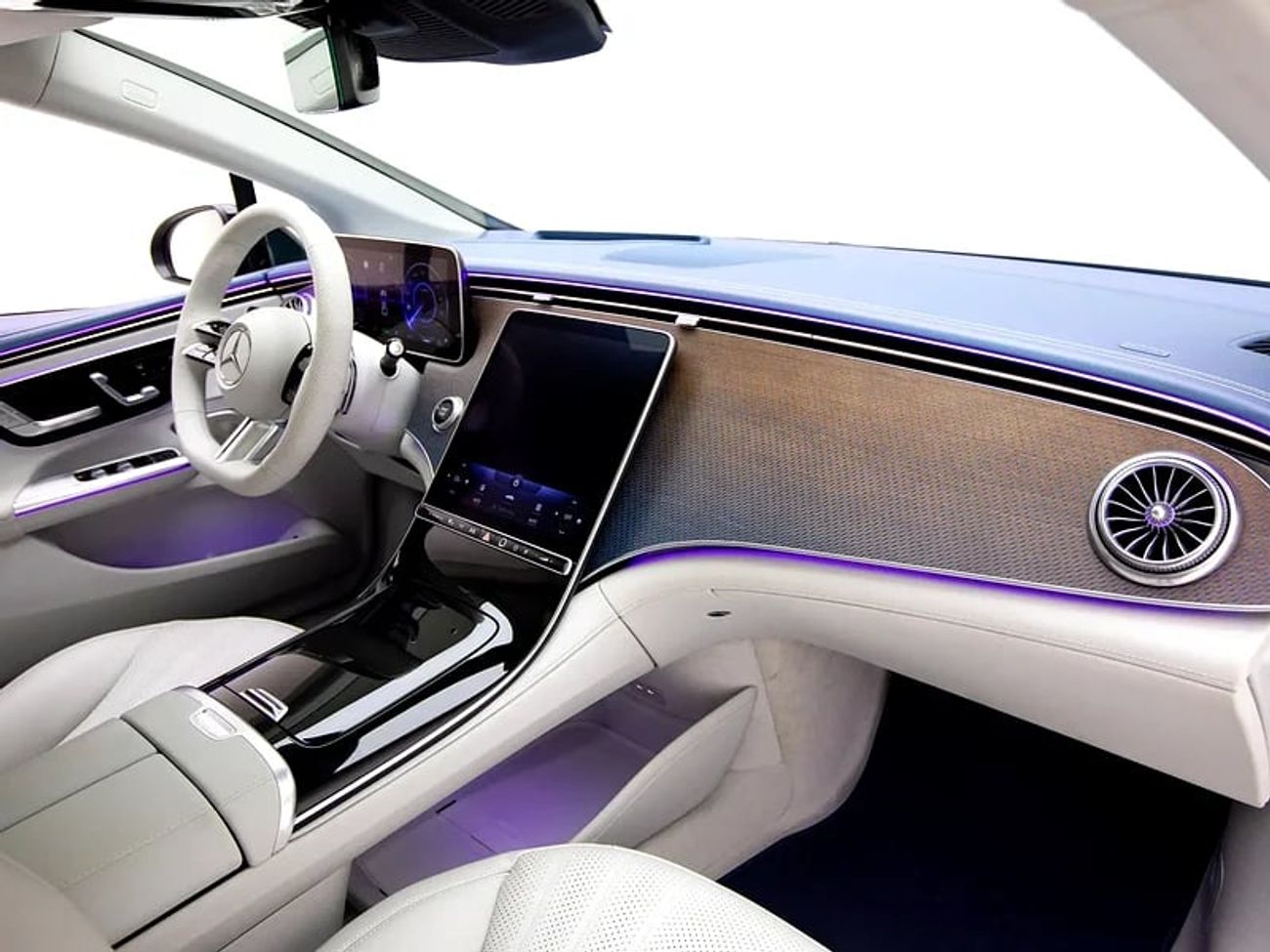 مرسيدس بنز EQE 350+