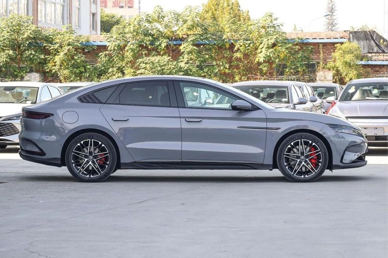 BYD HAN HAN EV 701KM