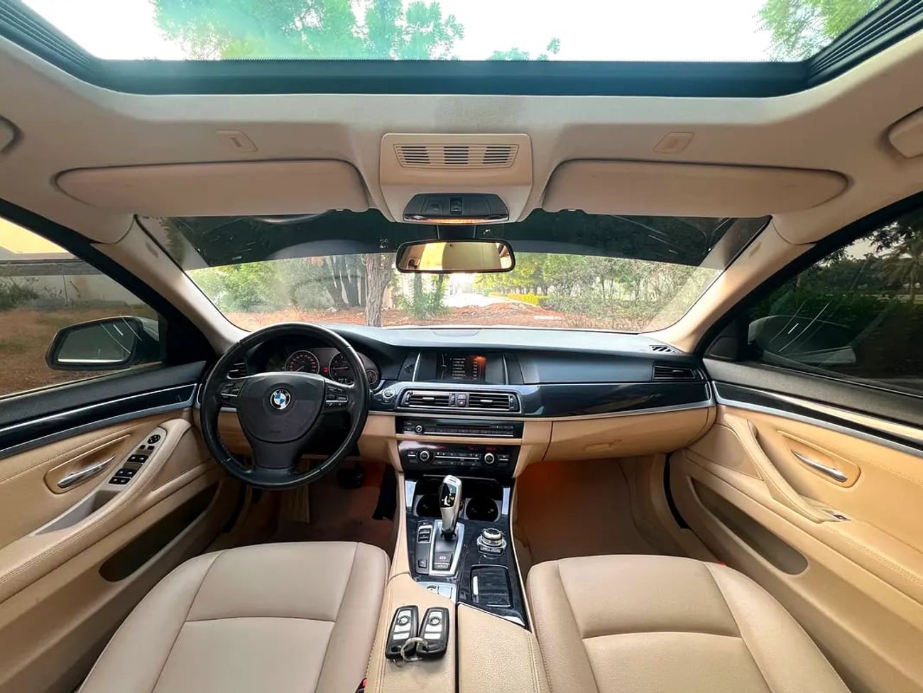 BMW 520i 520i GCC Specs