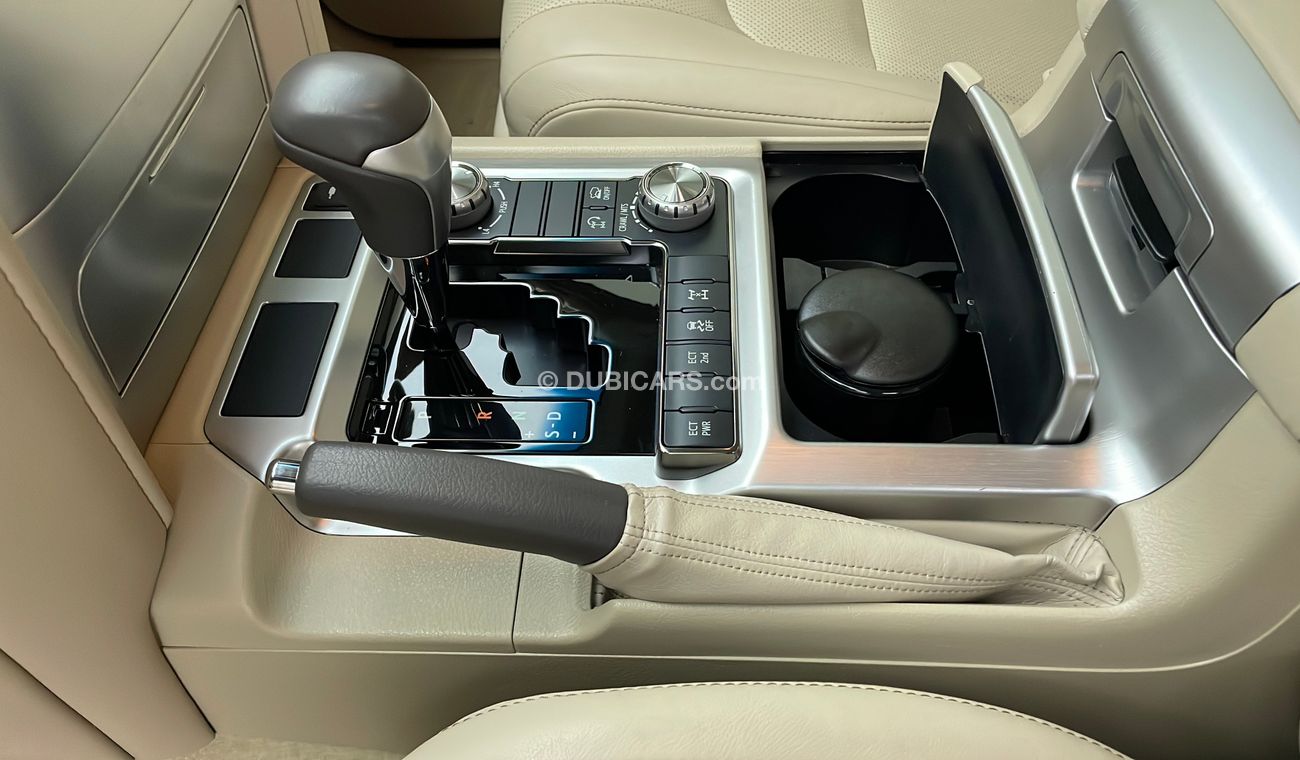 Toyota Land Cruiser GXR 5,700