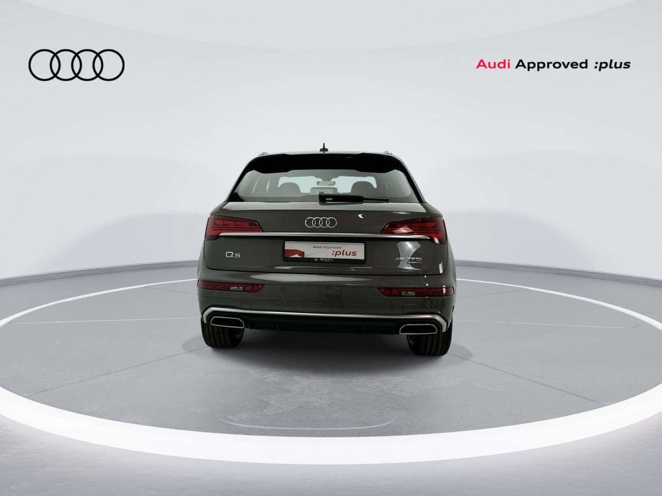 Audi Q5 45 TFSI Quattro Design 2.0L Q5 S line 45 TFSI quattro 249hp (Ref# 77768)