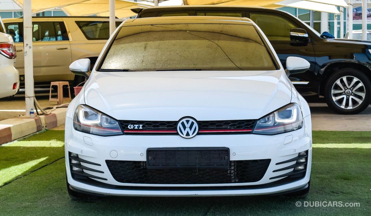 Volkswagen Golf GTI