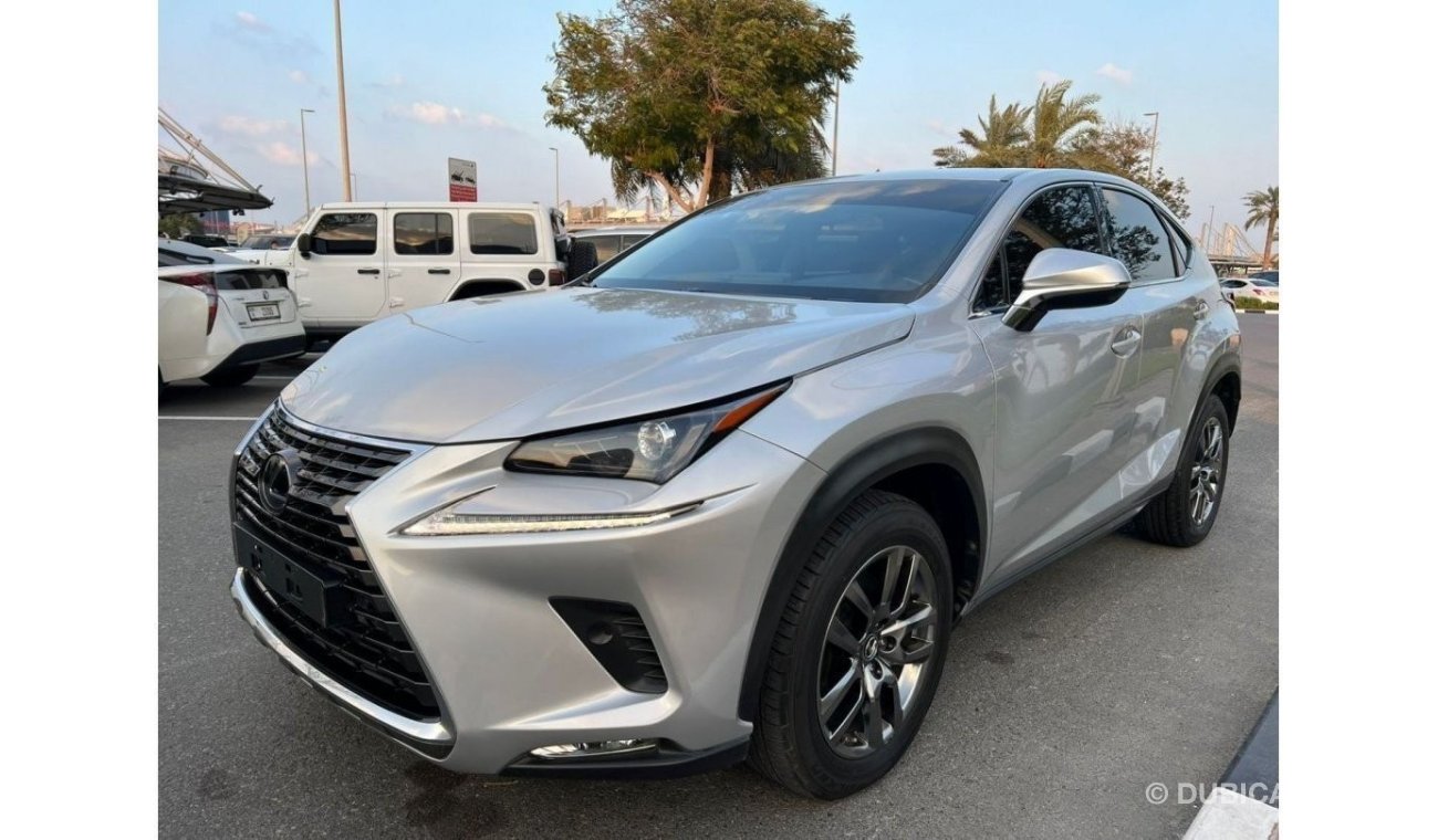 Lexus NX300 Platinum بحالة الوكالة بدون حوادث