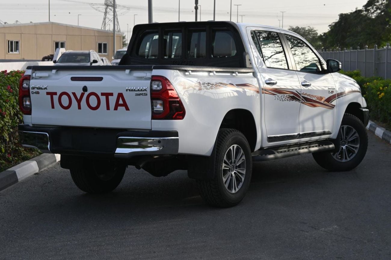 Toyota Hilux 2.4L DSL FULL OPTION SAUDI