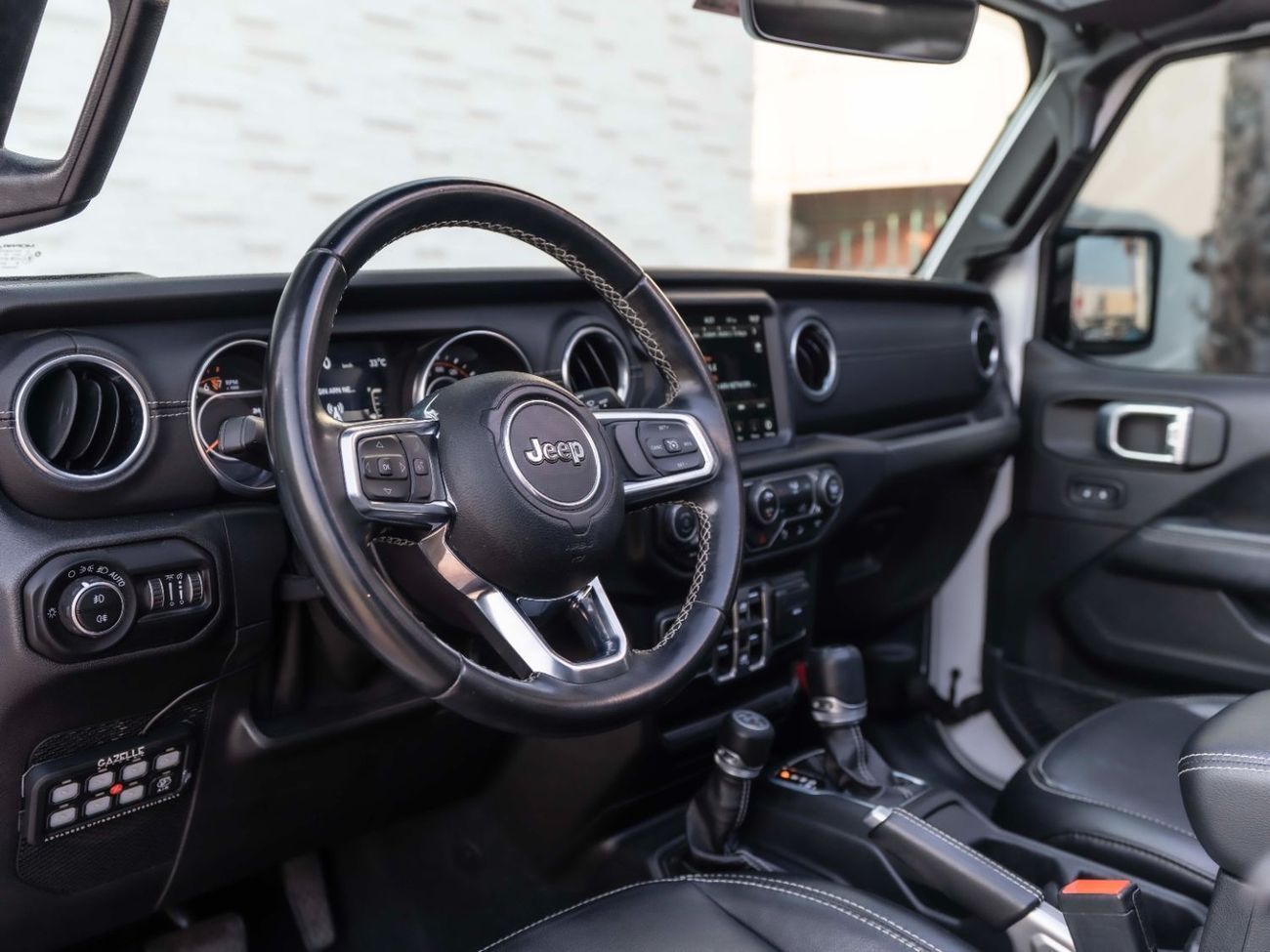 جيب رانجلر Sahara 3.6L A/T (5 Seater)