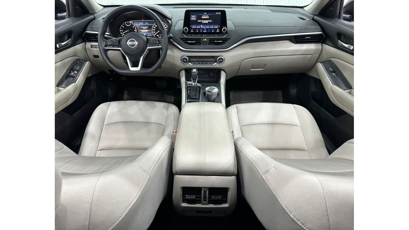 Nissan Altima 2022 Nissan Altima SV, One Year Unlimited KM Warranty, Full Nissan Service History, GCC