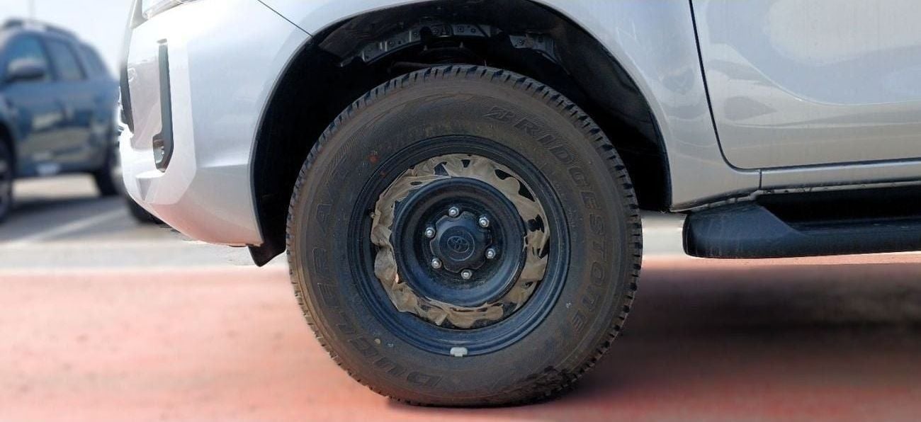 تويوتا هيلوكس Toyota Hilux 4x4 Manual 2.4L Diesel 2025YM