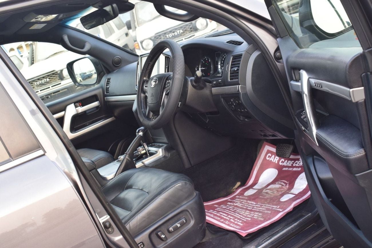 Toyota Land Cruiser 2018 TOYOTA LAND CRUISER  VX V8