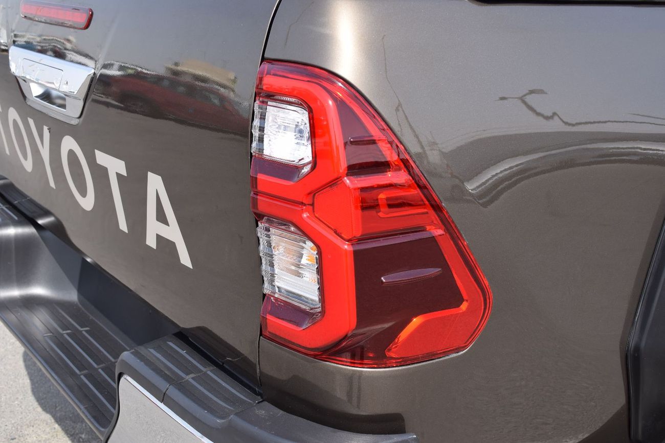 تويوتا هيلوكس 4X4 Diesel 2.8L RHD (Export Only)