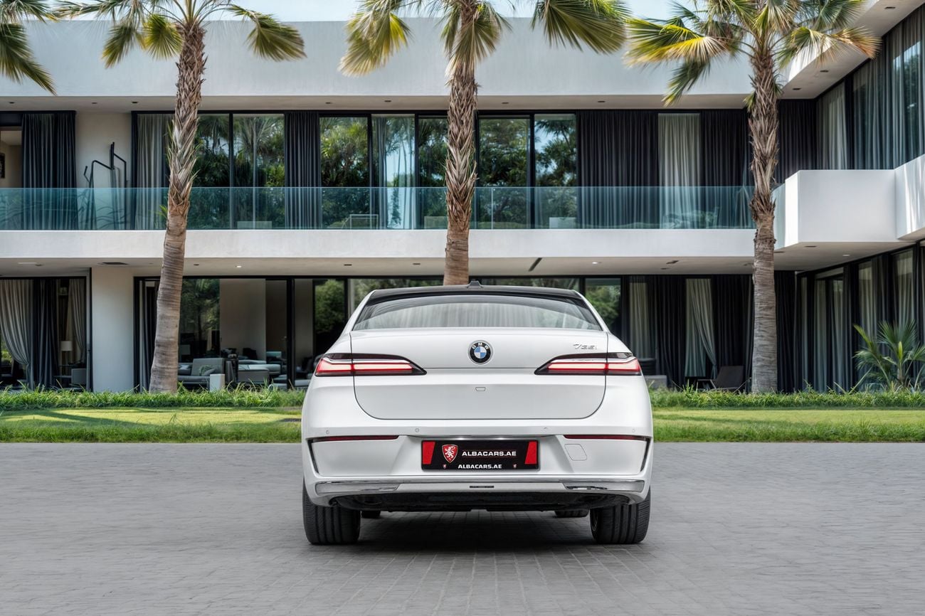 بي أم دبليو 735i 735 | 5,180 P.M | 0% Downpayment | BMW SERVICE HISTORY | UNDER WARRANTY!