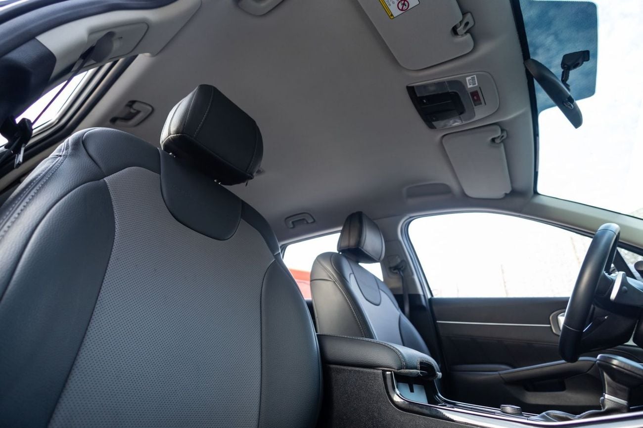 Kia Sorento 2.5L LX (RWD) Kia Sorento 2024 GCC under Agency Warranty for 1,484.00 AED monthly