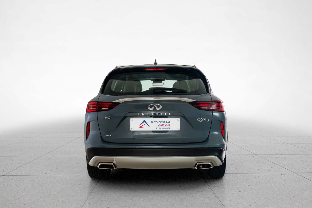 إنفينيتي QX50 LUXE 2.0