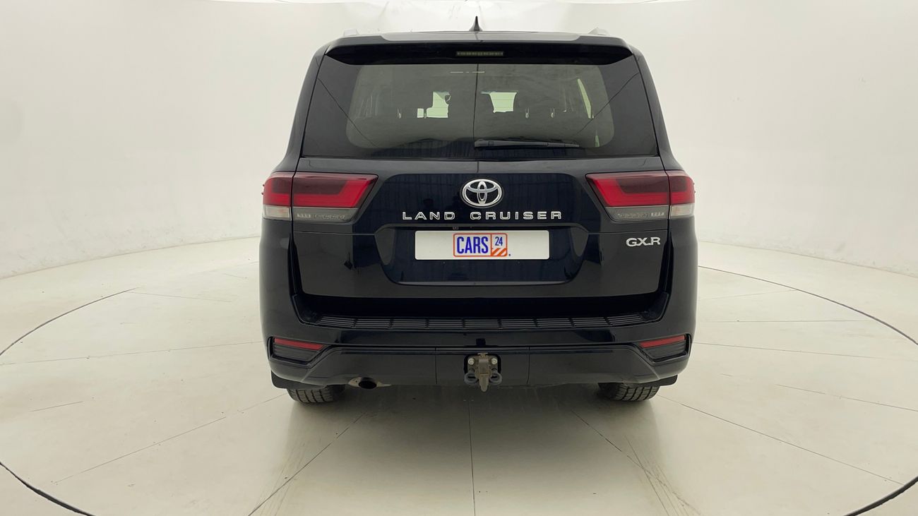 تويوتا لاند كروزر GXR 4 | بدون دفعة مقدمة | اختبار القيادة في المنزل
