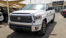 Toyota Tundra 5.7 L V8 SR5 TRD