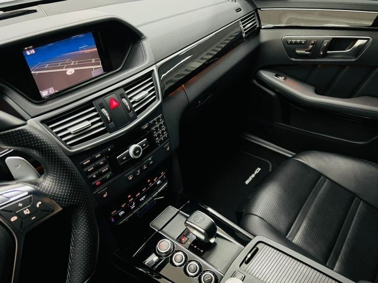 Mercedes-Benz E 63 AMG Std 5.5L