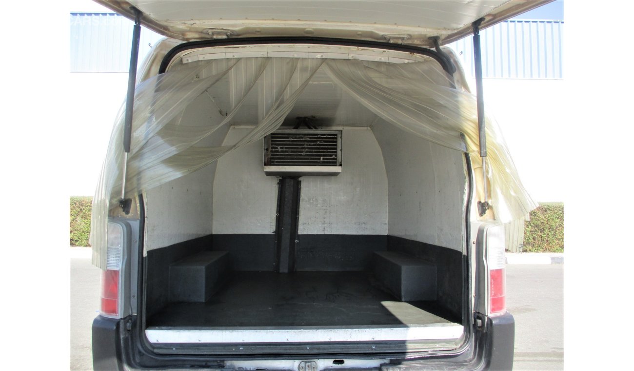 Nissan Urvan NISSAN URVAN 5 SEATS WITH CHILLER VAN 2005