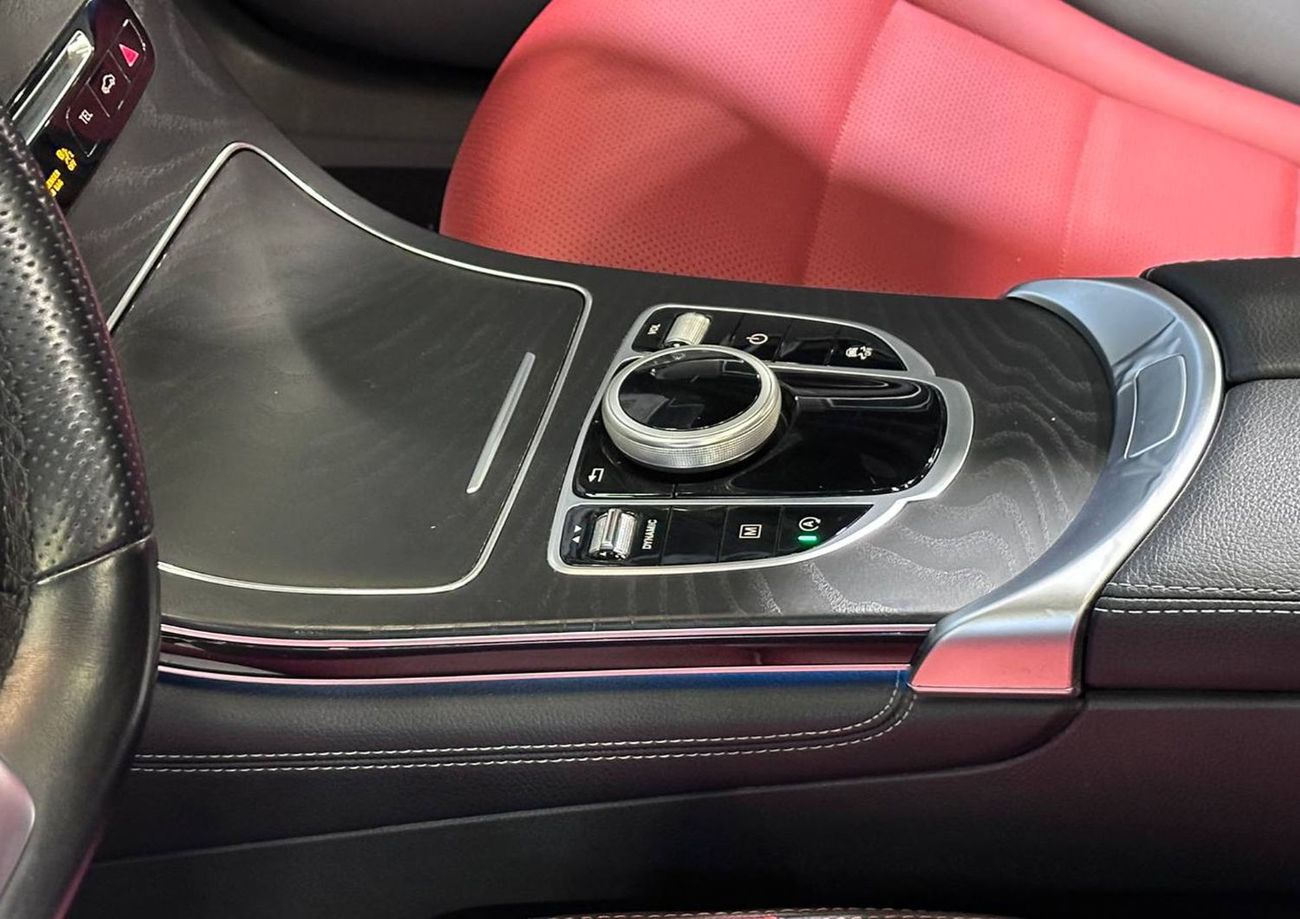 Mercedes-Benz GLC Coupe 300 Premium 2.0L