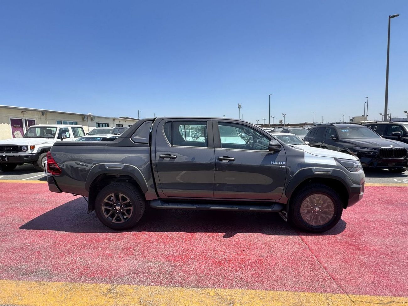 تويوتا هيلوكس 