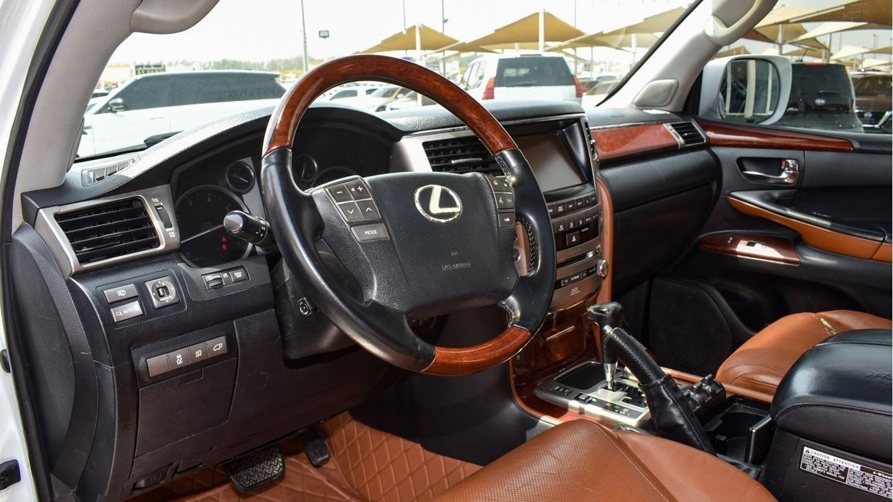Lexus LX 570 S