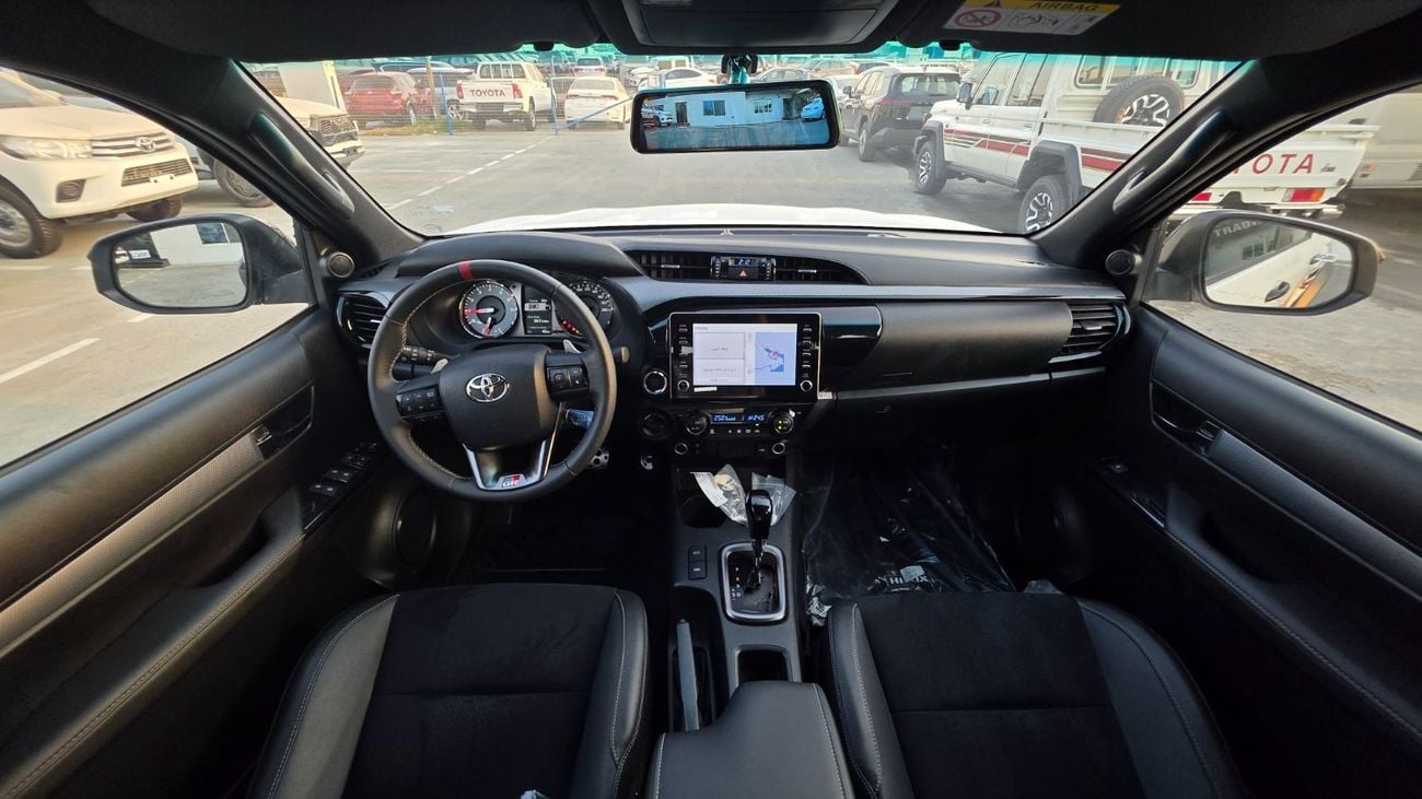 Toyota Hilux 2026 TOYOTA GR 4.0L GASOLINE (OMAN SPECS) WHITE