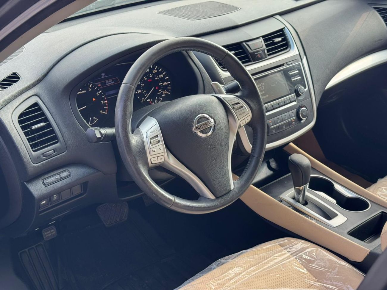 Nissan Altima SR 2.5L SR / V4 2.5L / PADDLE SHIFTERS / KEYLESS ENTRY / LEATHER / RIMS / KEYLESS START