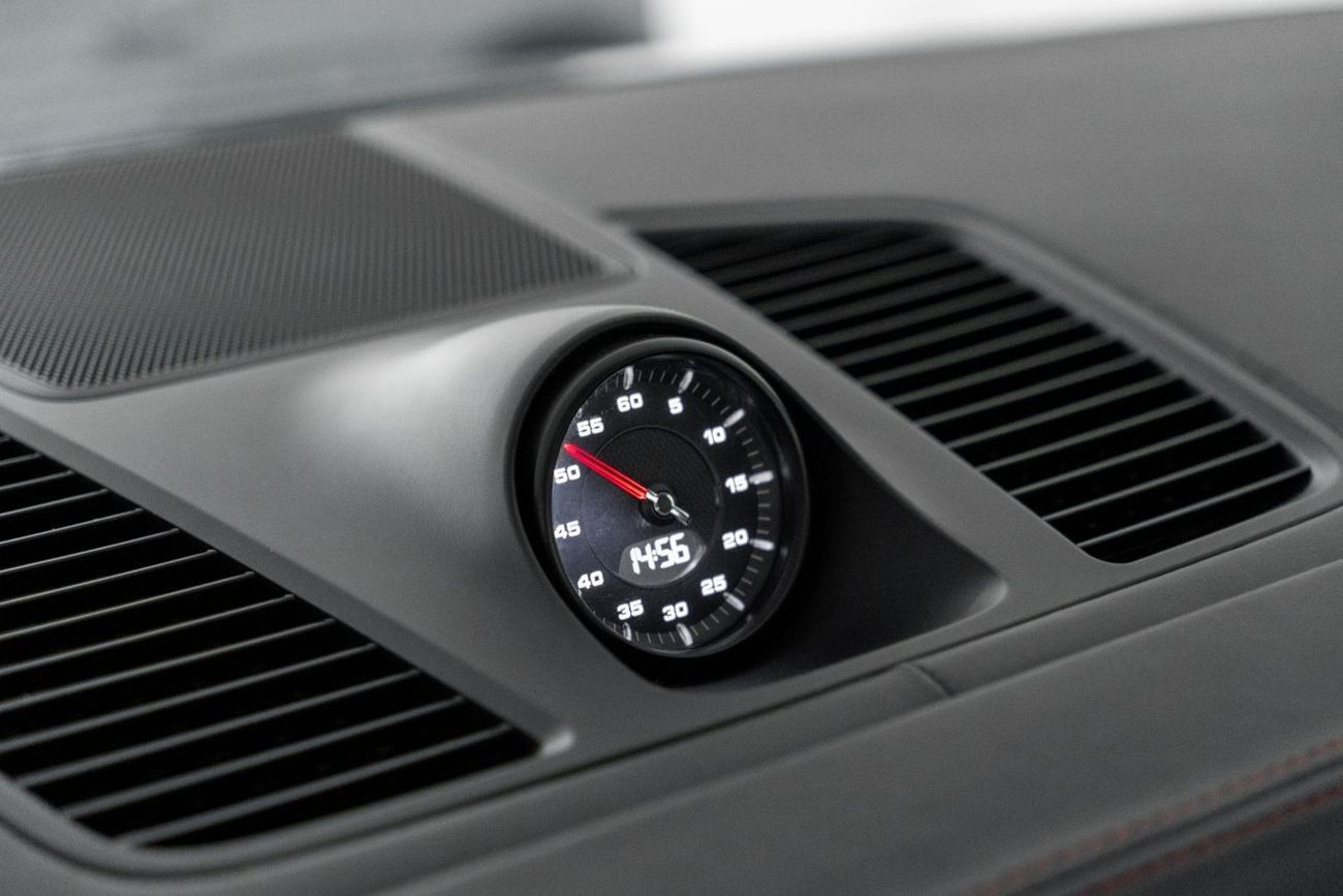 Porsche Cayenne Std 3.0L (340 HP)