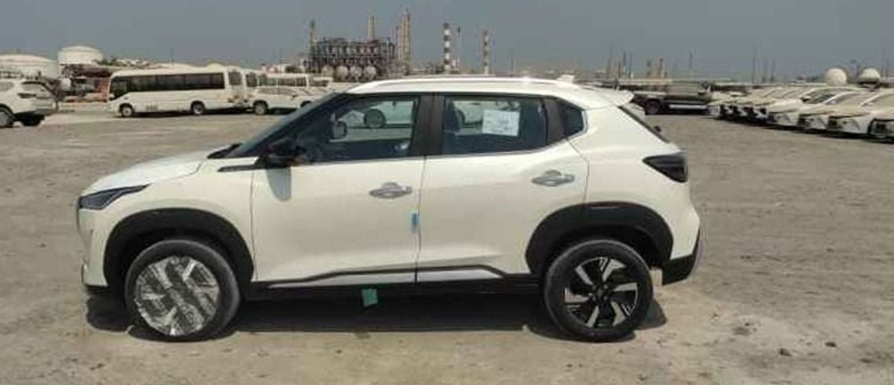 نيسان ماغنيت نيسان ماجنيت أسينتا بلس ذات الدفع الأمامي، محرك بنزين سعة 1.0 لتر، ناقل حركة أوتوماتيكي، موديل 2025