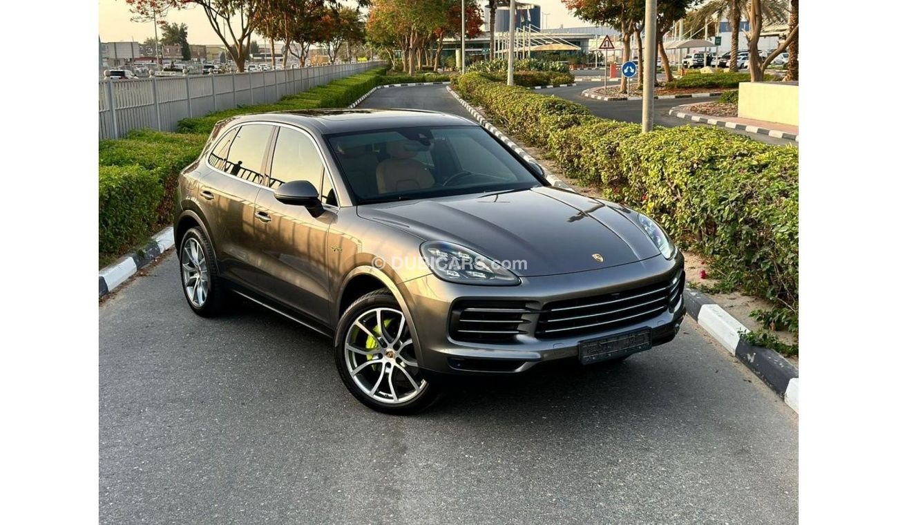 Porsche Cayenne PORSCHE Cayenne e-hybrid MODEL 2019 GCC