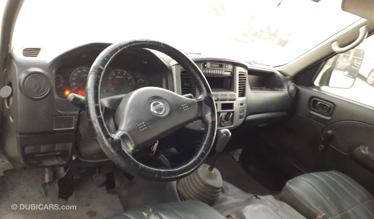 Nissan Urvan 2.5L 4CY PETROL / M/T / VAN (LOT # 2781)