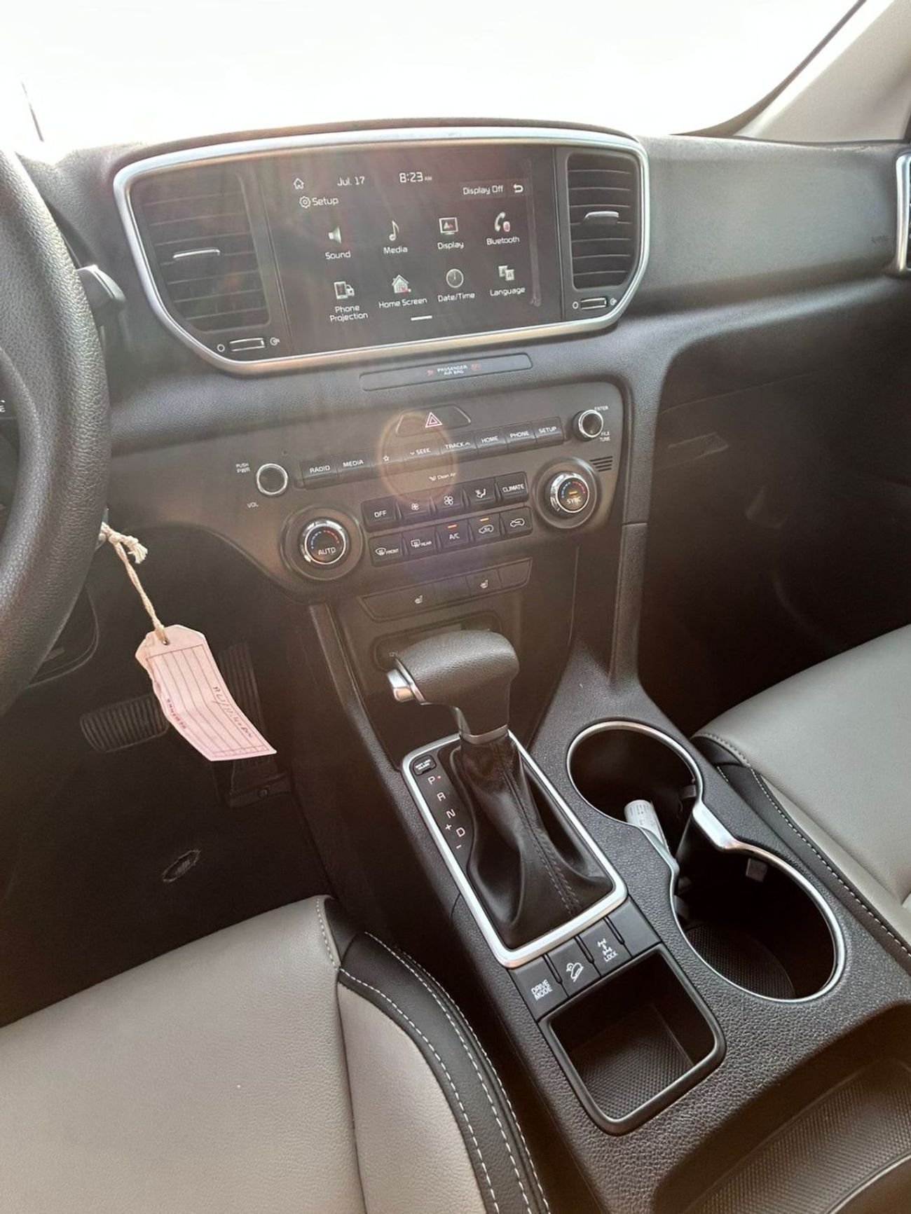 كيا سبورتيج 2021 Kia Sportage 2.4L V4 - MiOption + Leather & Electric Seats - Apple/Android Play - Rear CAM - Ri