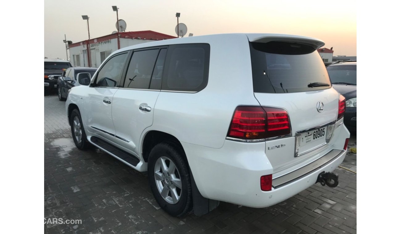 Lexus LX570